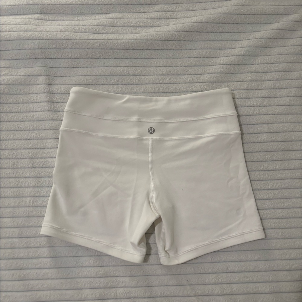 lululemon athletica white 4” bike shorts